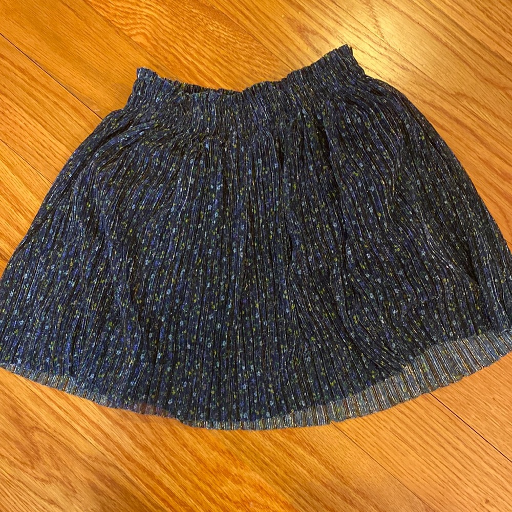 Zara skirt kids size 6 in Macy blue with blue and green accent flowers